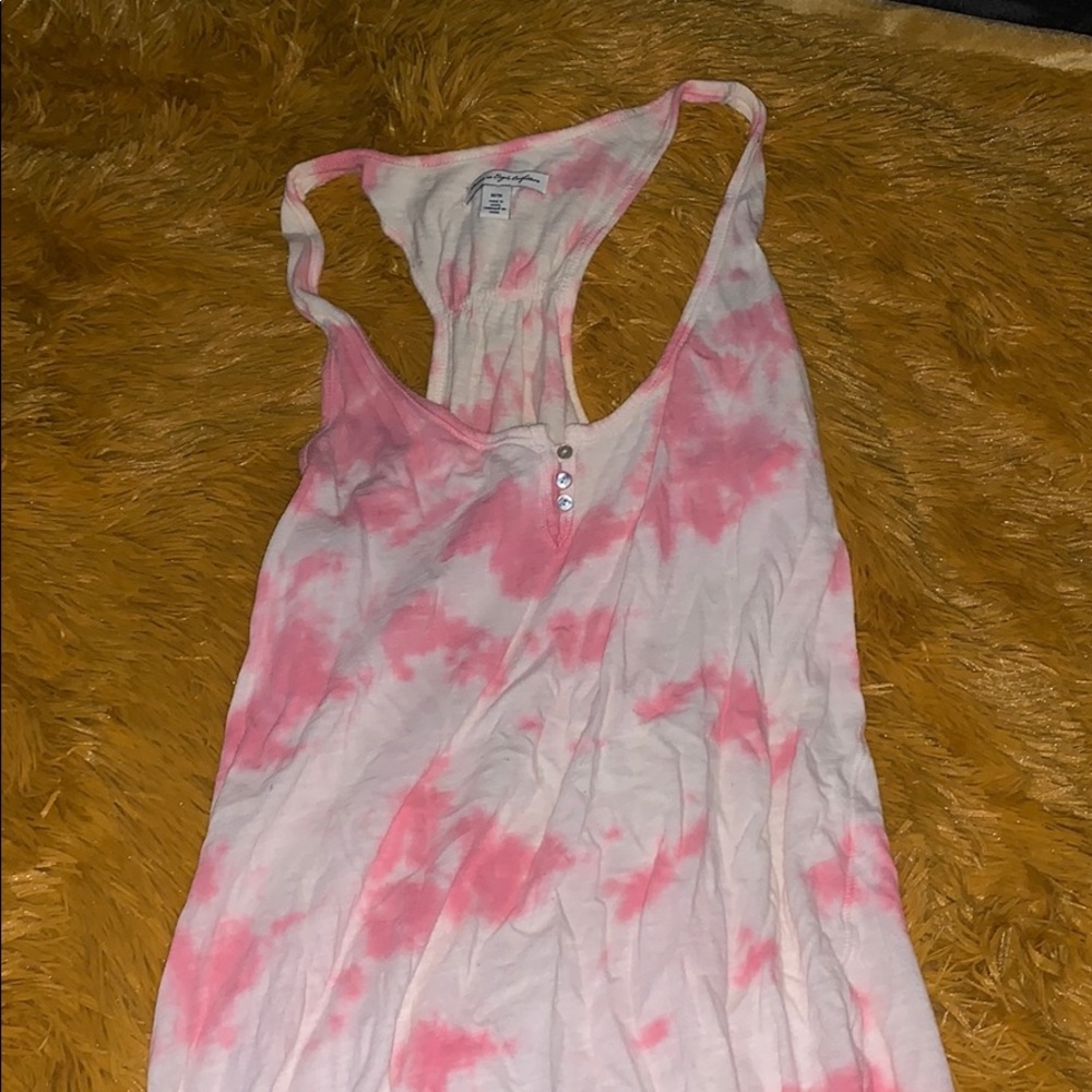 Pink American eagle shirt